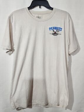 Snoopy soccer men's medium shirt